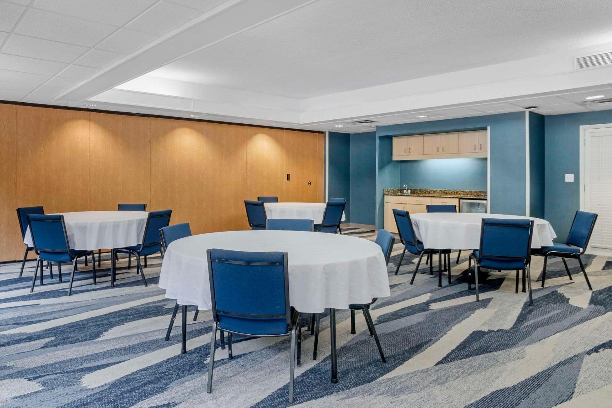 Comfort Suites Gastonia - Charlotte Esterno foto